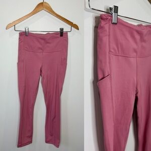 Athletica Pink Ultimate Stash Pocket Capri Leggings (XS)